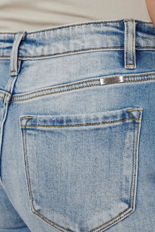 MILAN HIGH RISE MOM JEAN